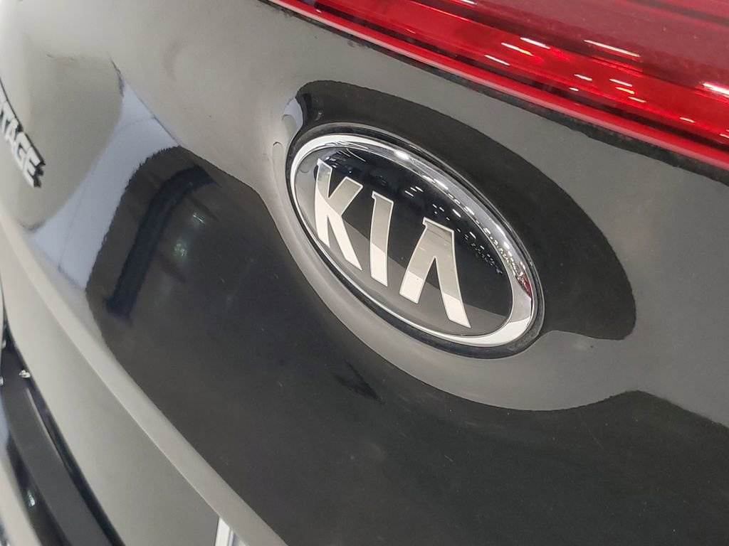 Used 2022 Kia Sportage EX w/ EX Technology Package image 7