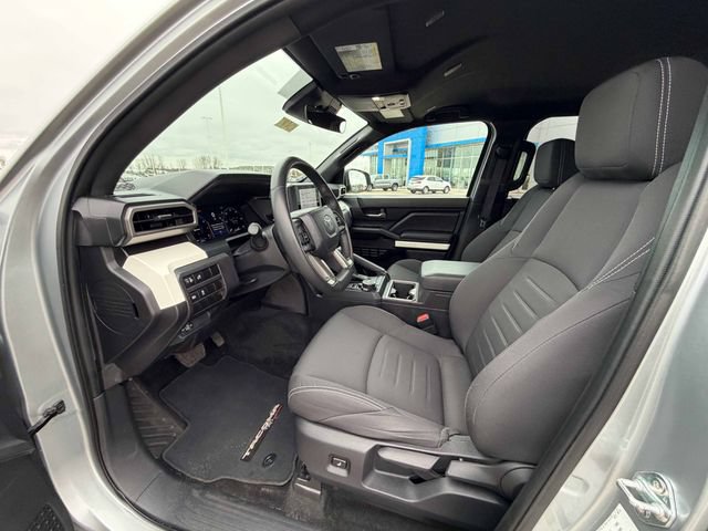 Used 2024 Toyota Tacoma TRD Off-Road AWD/4WD image 16