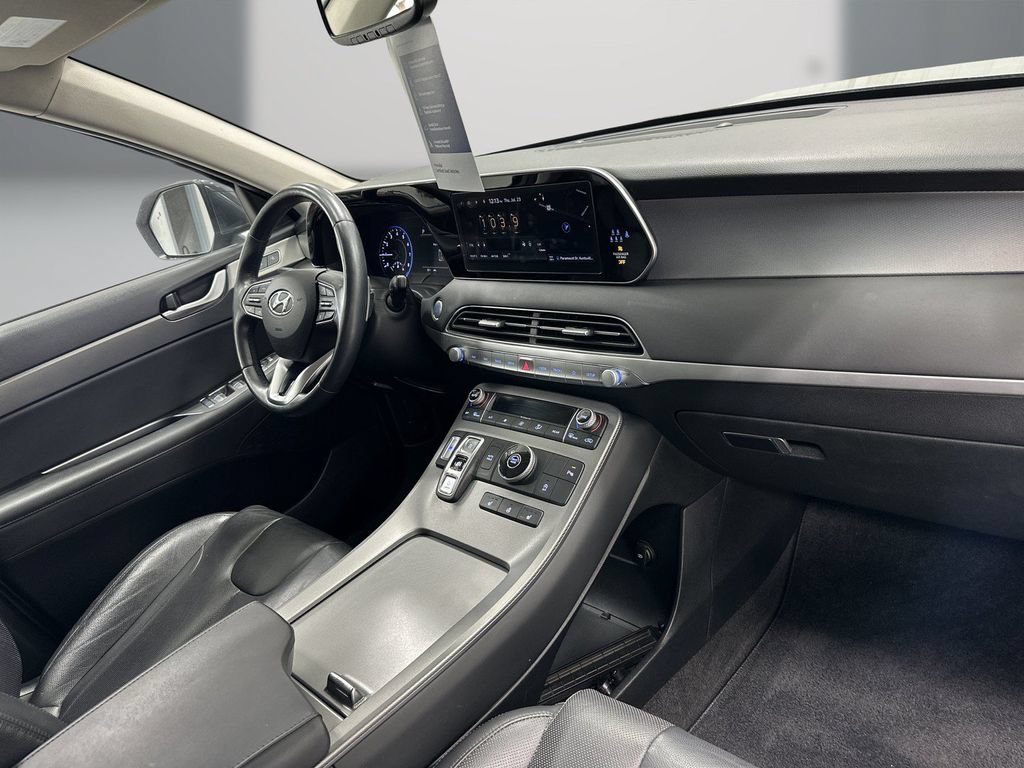 Used 2022 Hyundai Palisade SEL w/ Premium Package FWD image 17