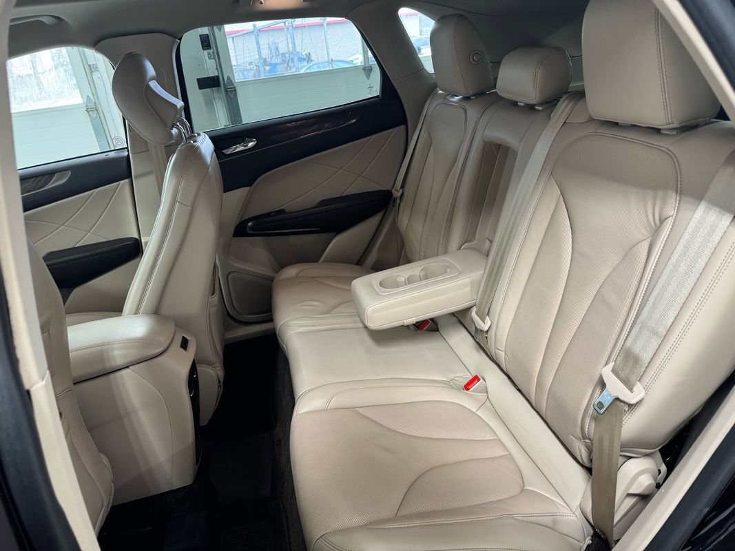 Used 2019 Lincoln MKC Reserve AWD/4WD image 24