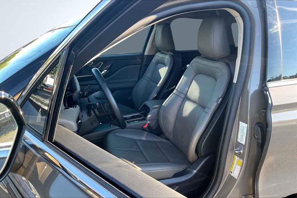 Used 2025 Lincoln Corsair Reserve FWD image 22