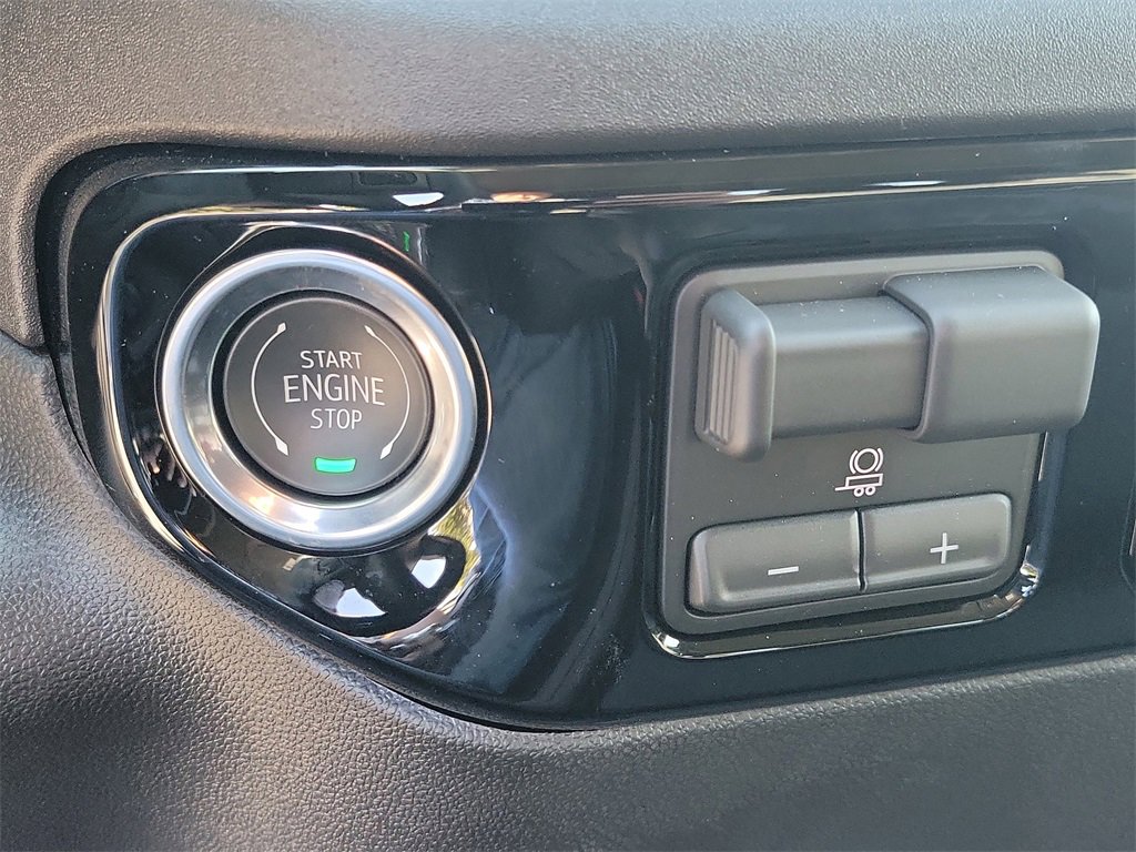 New 2026 GMC Sierra 2500 SLE w/ SLE Value Package; image 32