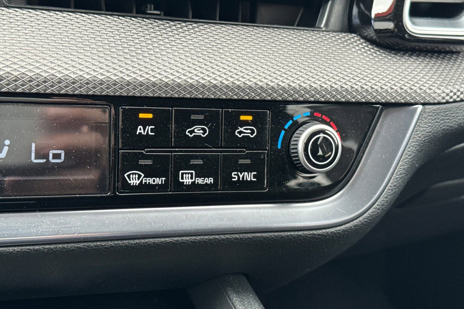 Certified 2025 Kia Sportage LX image 31