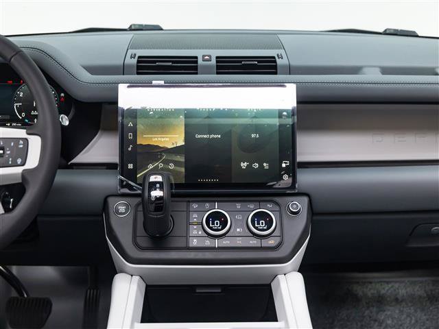 New 2026 Land Rover Defender 110 X-Dynamic SE AWD/4WD image 29