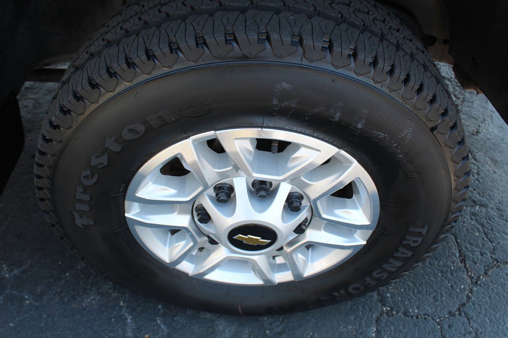 Used 2024 Chevrolet Silverado 2500 LT w/ Convenience Package image 31