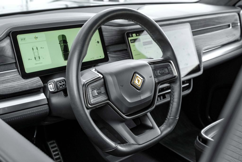 Used 2022 Rivian R1T Adventure image 14