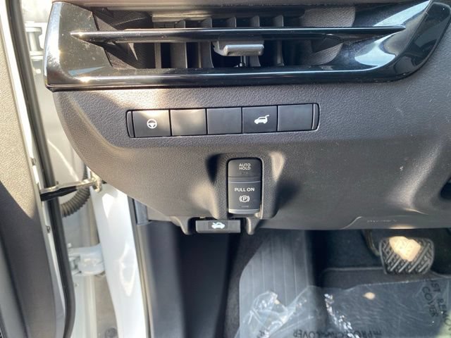 Used 2025 Nissan Murano SV FWD image 13