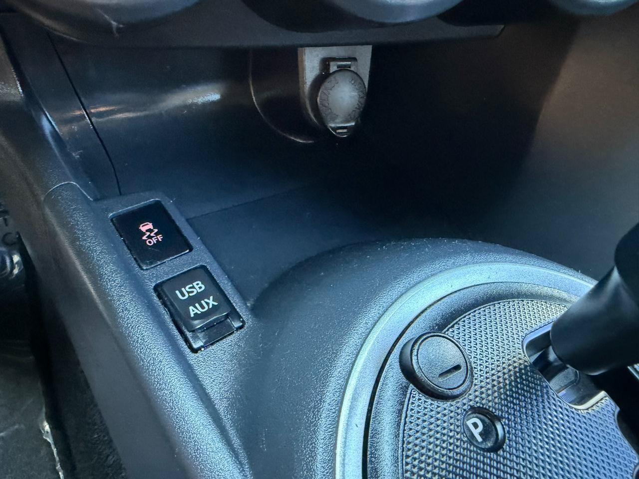 Used 2013 Scion tC FWD image 31