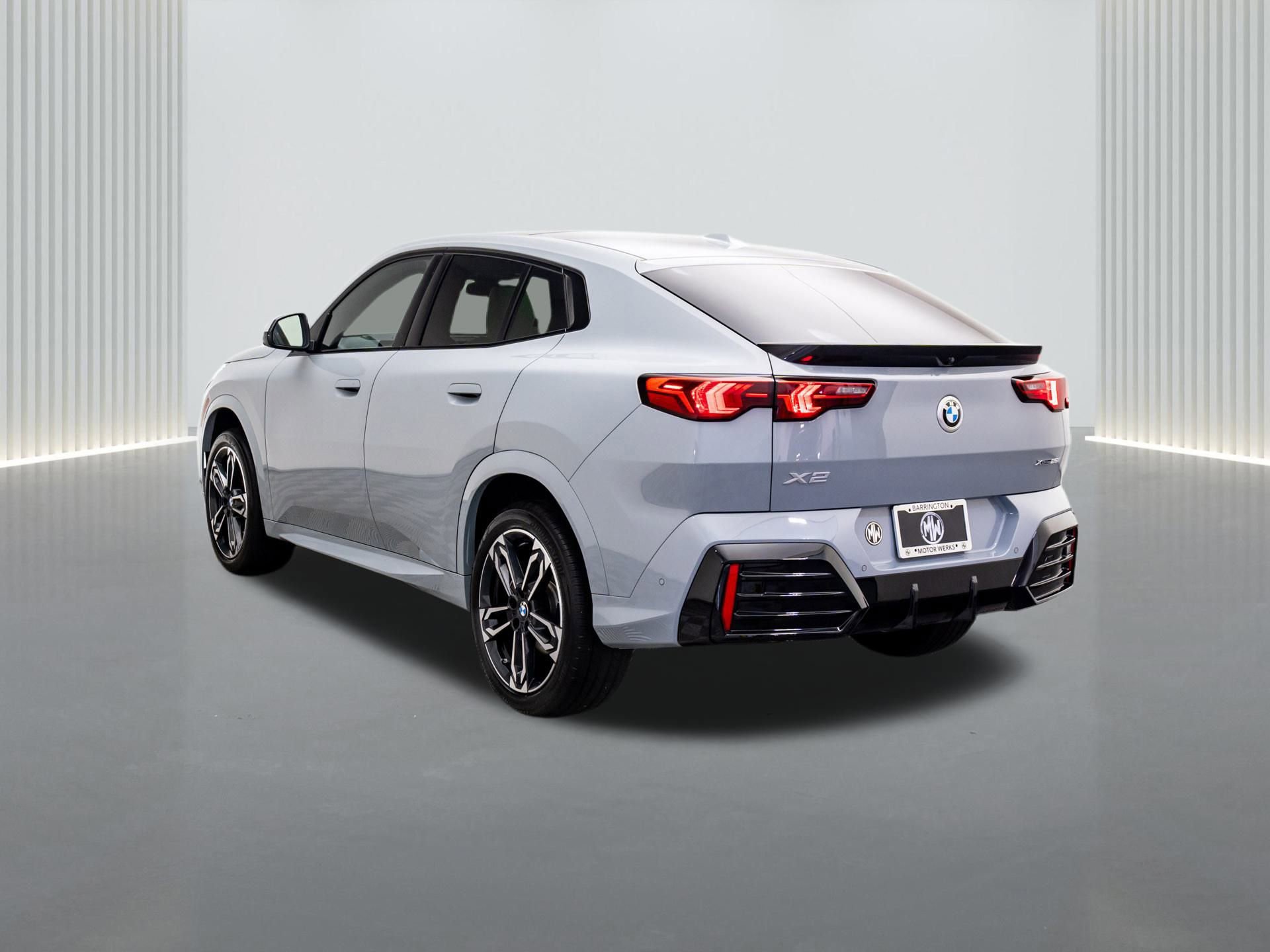 Used 2025 BMW X2 xDrive28i w/ Premium Package image 3