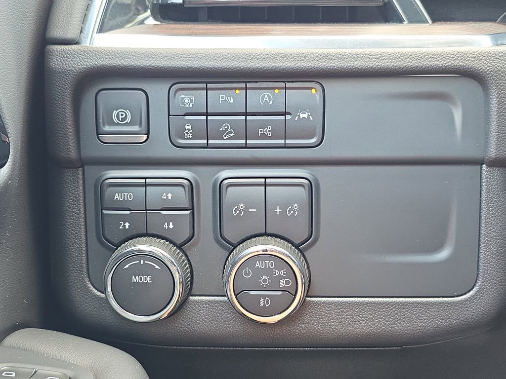 Used 2025 Chevrolet Tahoe Z71 image 24