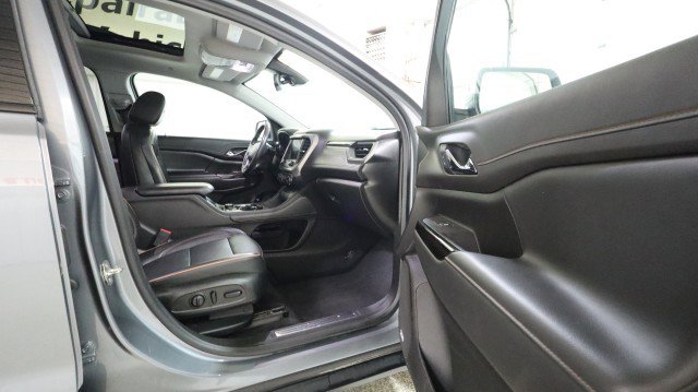 Used 2022 GMC Acadia AT4 w/ Preferred Package AWD/4WD image 10