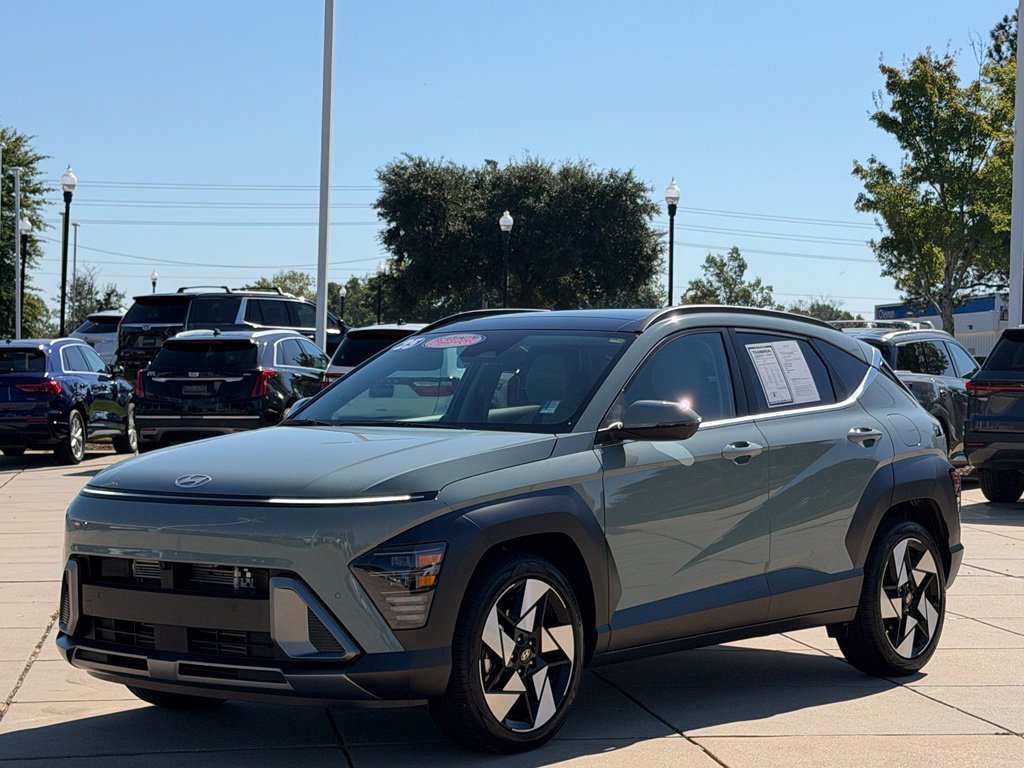 Used 2025 Hyundai Kona Limited FWD image 6