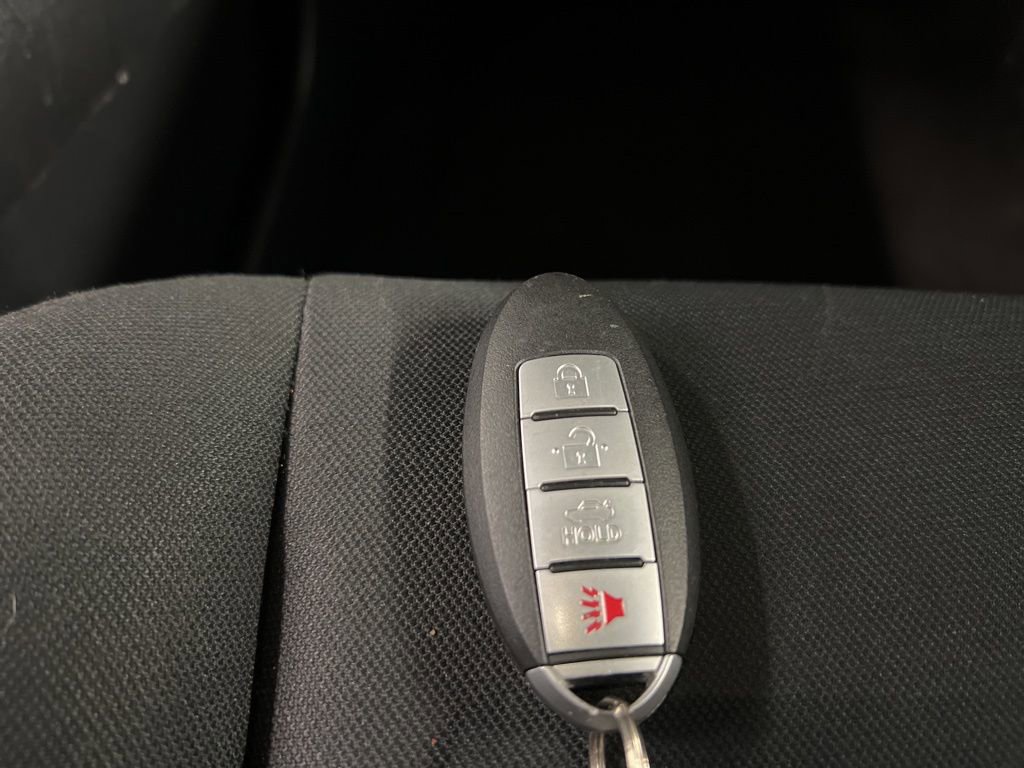 Used 2017 Nissan Pathfinder S AWD/4WD image 37