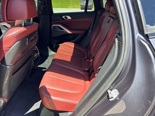 Used 2020 BMW X6 M50i AWD/4WD image 15