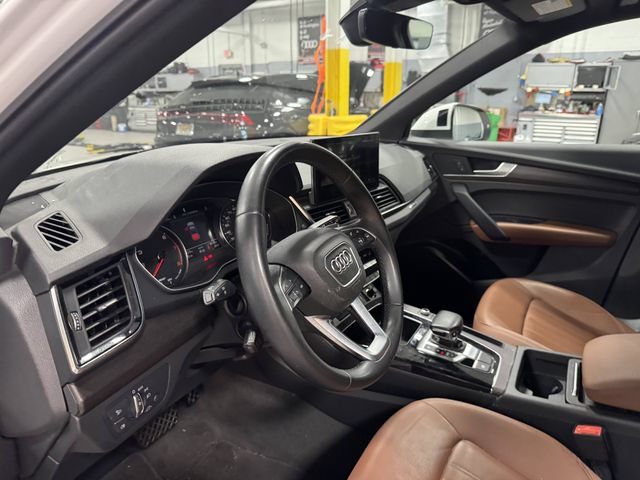 Used 2021 Audi Q5 2.0T Premium Plus w/ Convenience Package AWD/4WD image 25