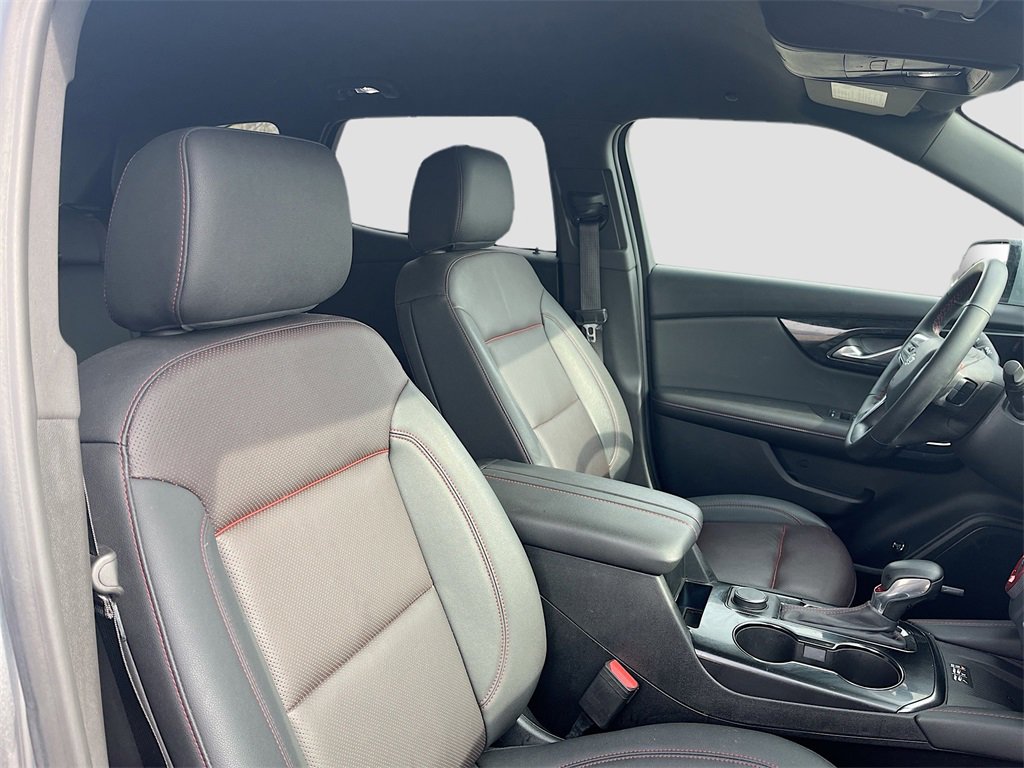 Used 2025 Chevrolet Blazer RS image 28