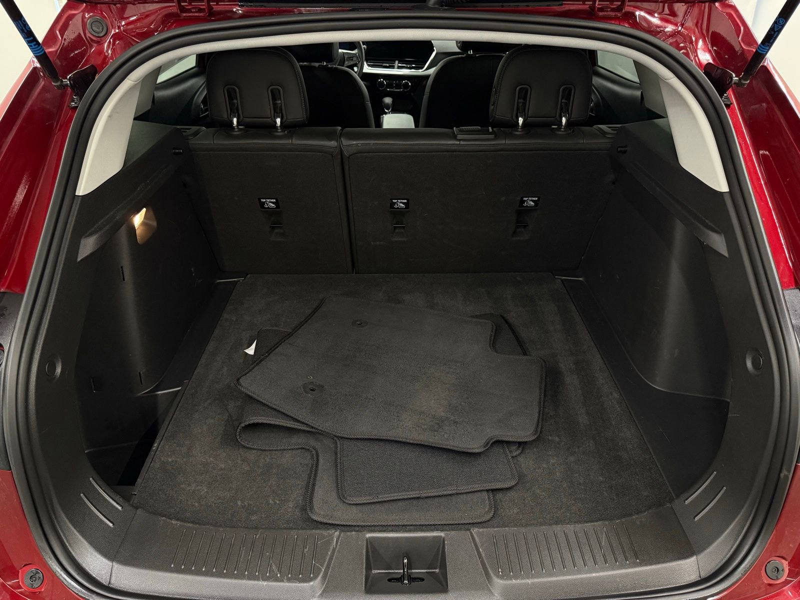 Used 2025 Chevrolet Trax LT image 5