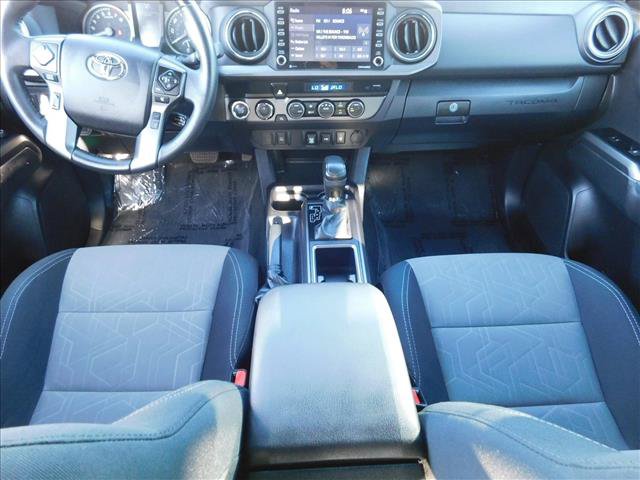 Used 2022 Toyota Tacoma TRD Off-Road AWD/4WD image 22