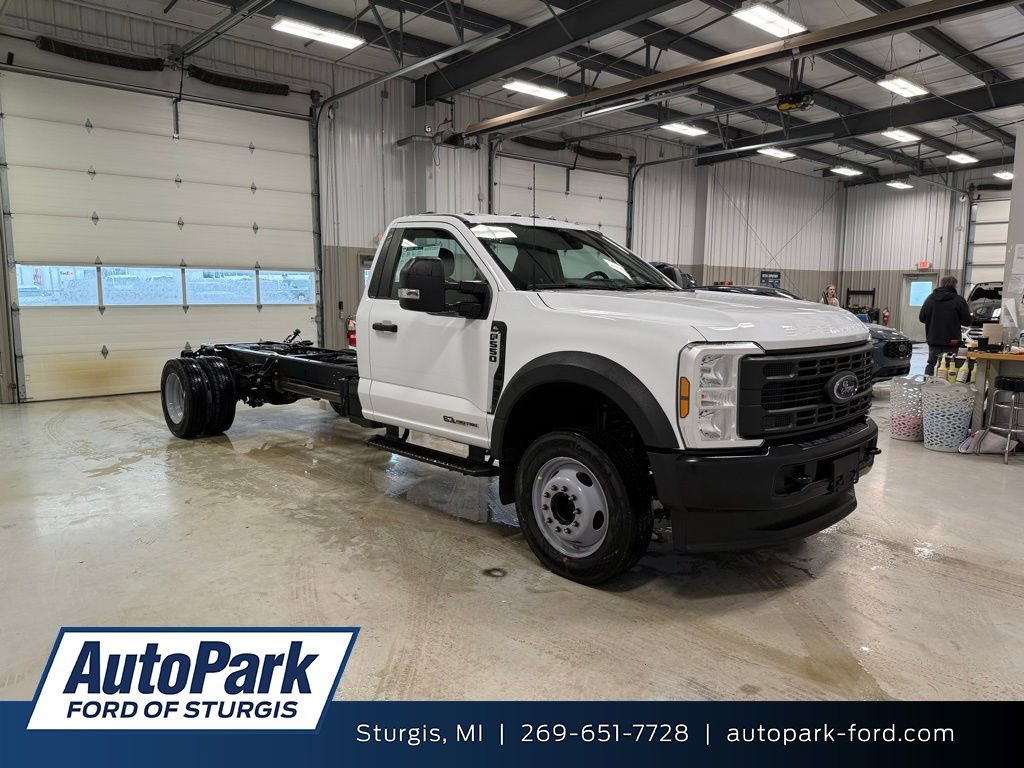 New 2026 Ford F550 2WD Regular Cab Super Duty image 1