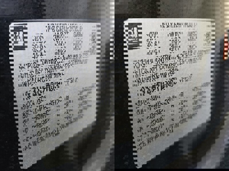 Used 2011 Cadillac Escalade ESV Luxury image 45