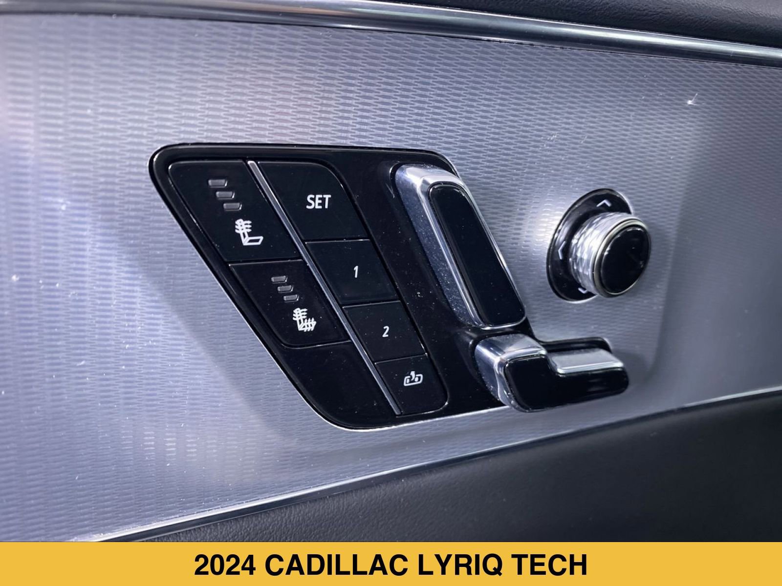 Certified 2024 Cadillac Lyriq Tech AWD/4WD image 9