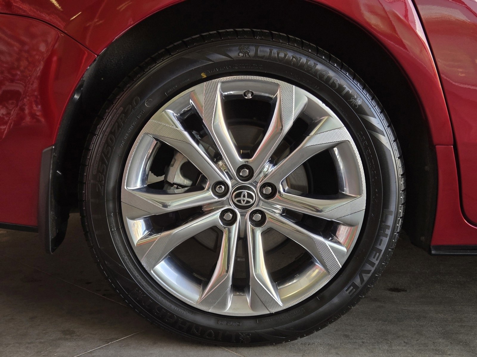 Certified 2022 Toyota Sienna Platinum image 5