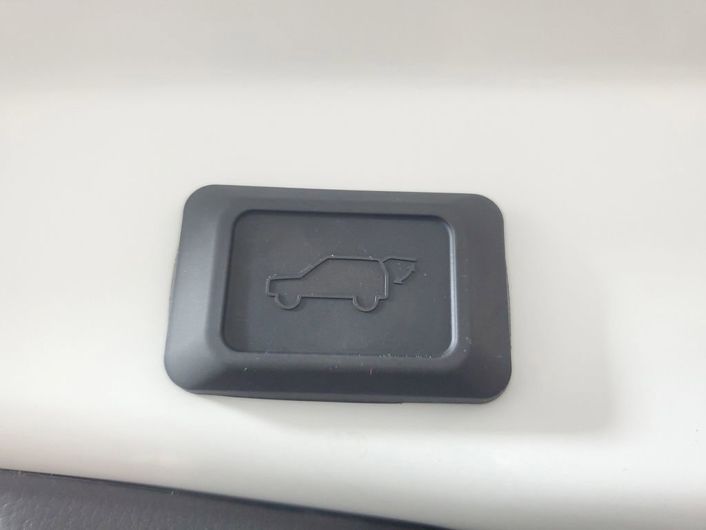 Used 2025 Toyota RAV4 XLE Premium w/ Weather Package FWD image 9