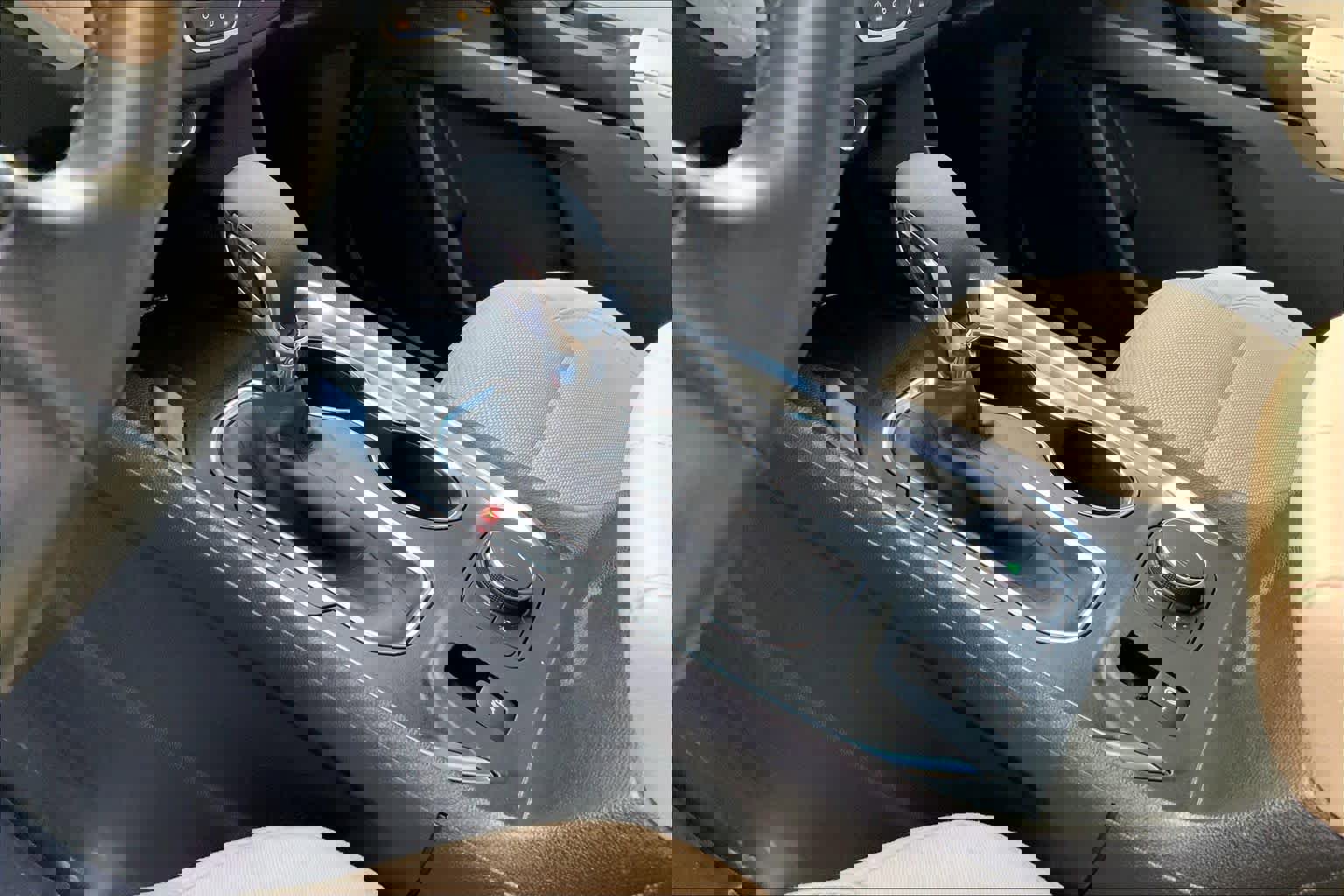 Used 2023 Chevrolet Traverse LT image 15