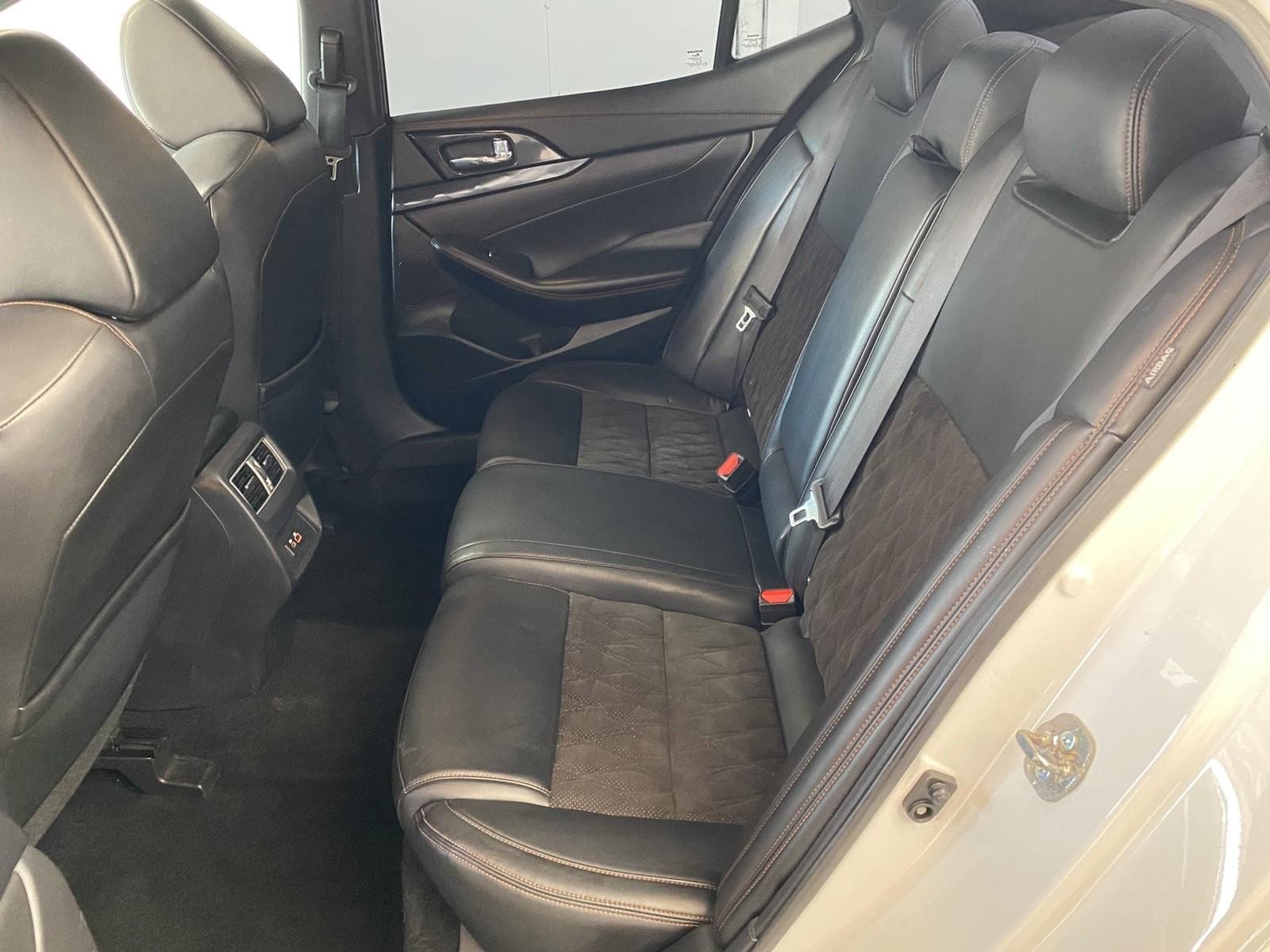 Used 2019 Nissan Maxima SR w/ Premium Package FWD image 17