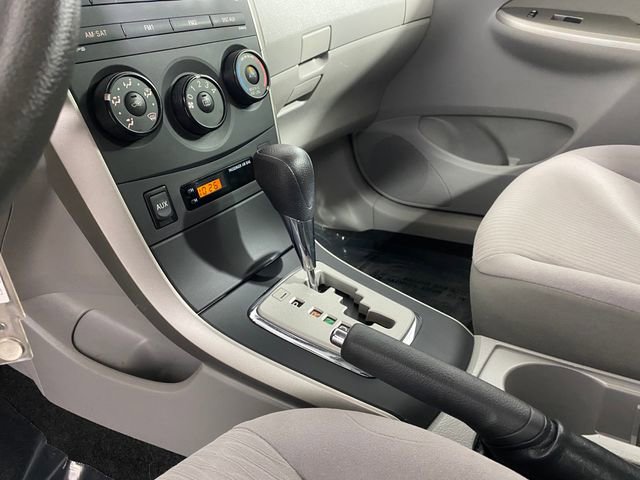 Used 2010 Toyota Corolla LE image 23