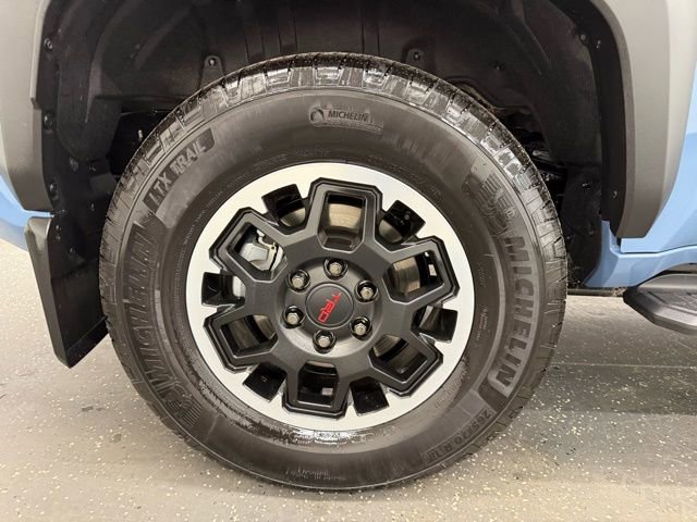 Certified 2025 Toyota 4Runner TRD Off-Road Premium image 22