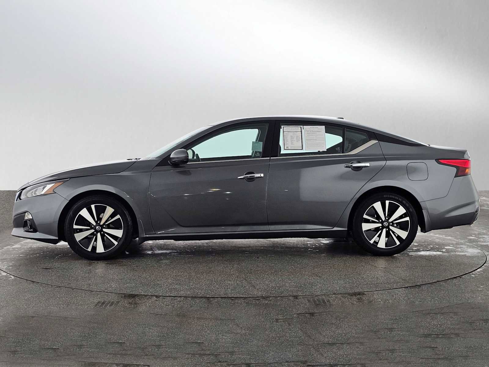 Used 2020 Nissan Altima 2.5 SV image 6