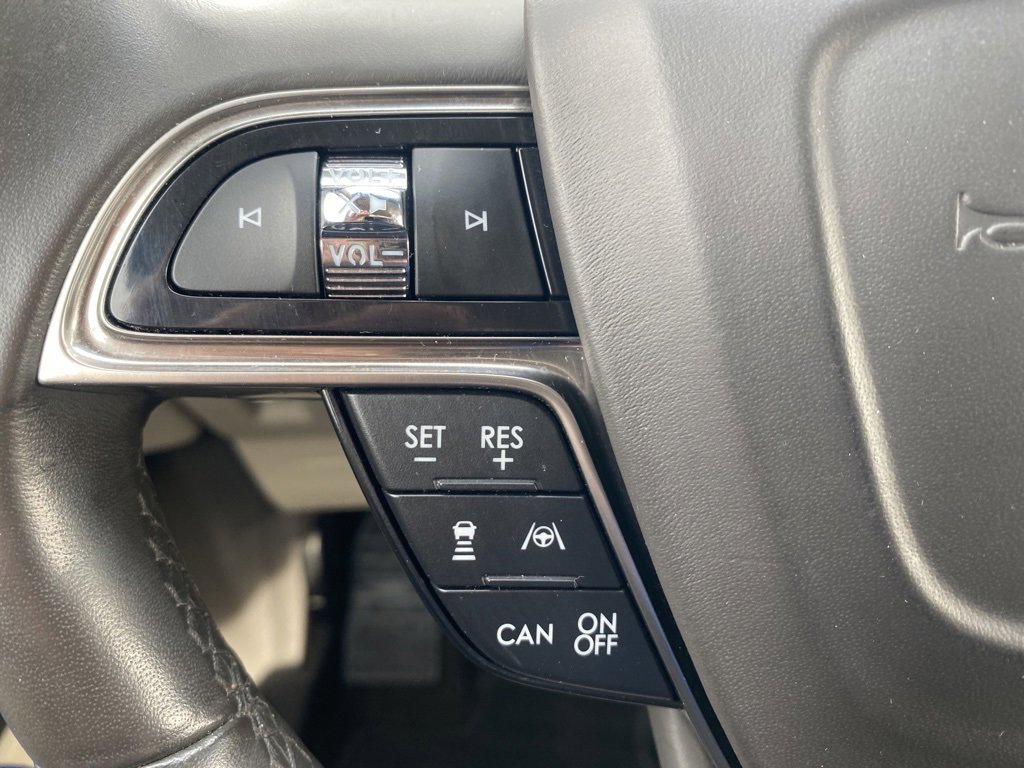 Used 2019 Lincoln Nautilus Reserve image 8