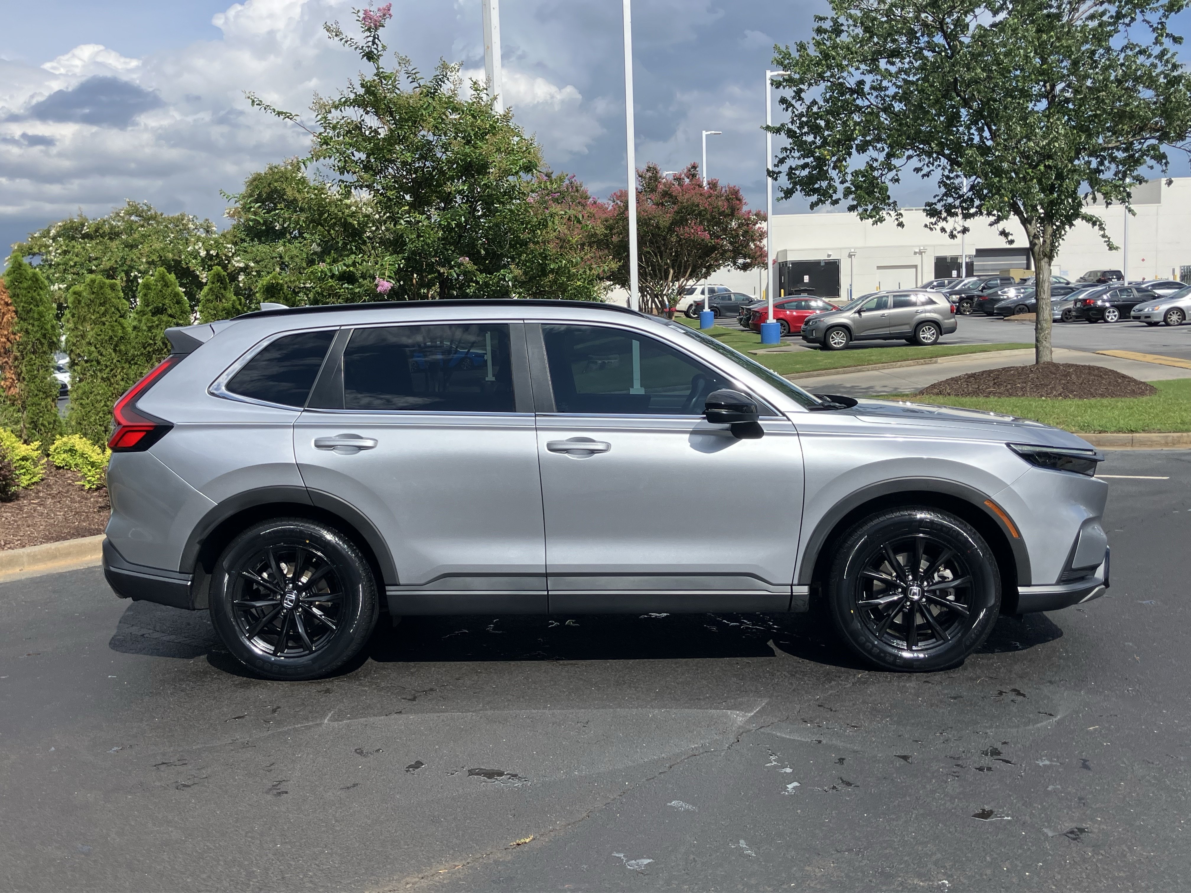 Used 2024 Honda CR-V Sport image 11