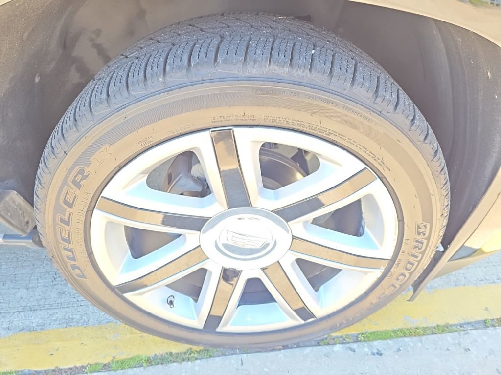 Used 2019 Cadillac Escalade Premium Luxury RWD image 5