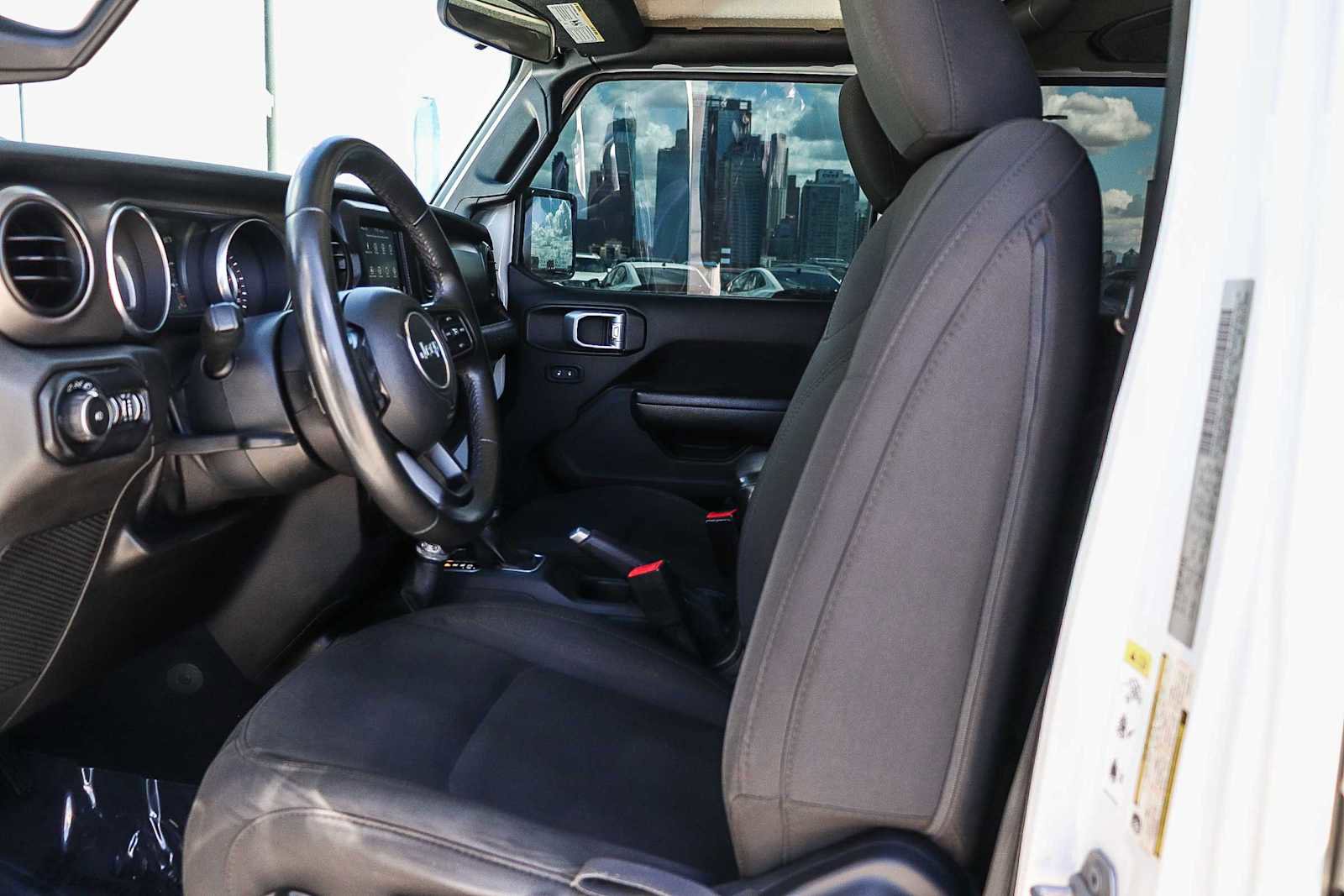 Used 2018 Jeep Wrangler Unlimited Sport S AWD/4WD image 24