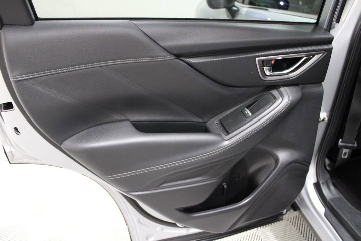 Used 2020 Subaru Forester Limited w/ Popular Package #3 image 16