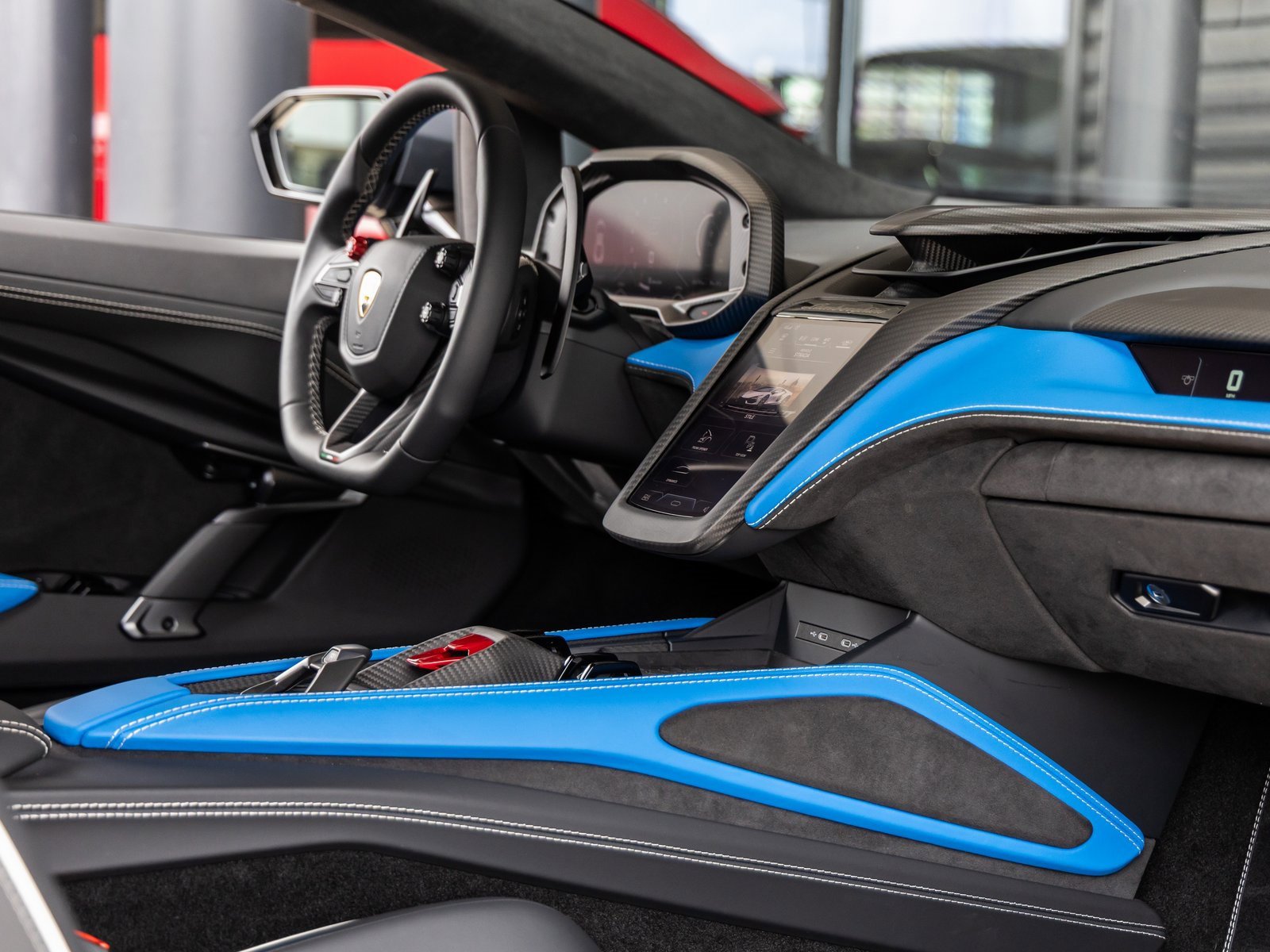 Used 2024 Lamborghini Revuelto image 44