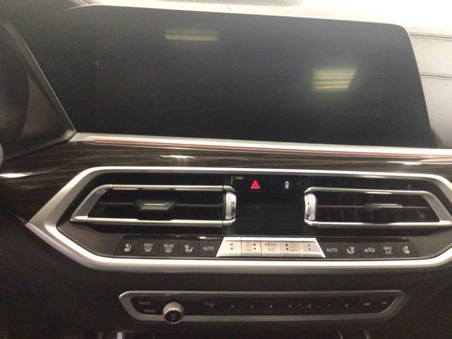 Used 2020 BMW X7 xDrive40i w/ Luxury Seating Package AWD/4WD image 20