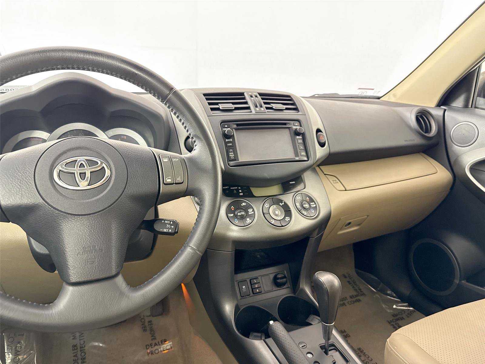 Used 2012 Toyota RAV4 Limited image 26