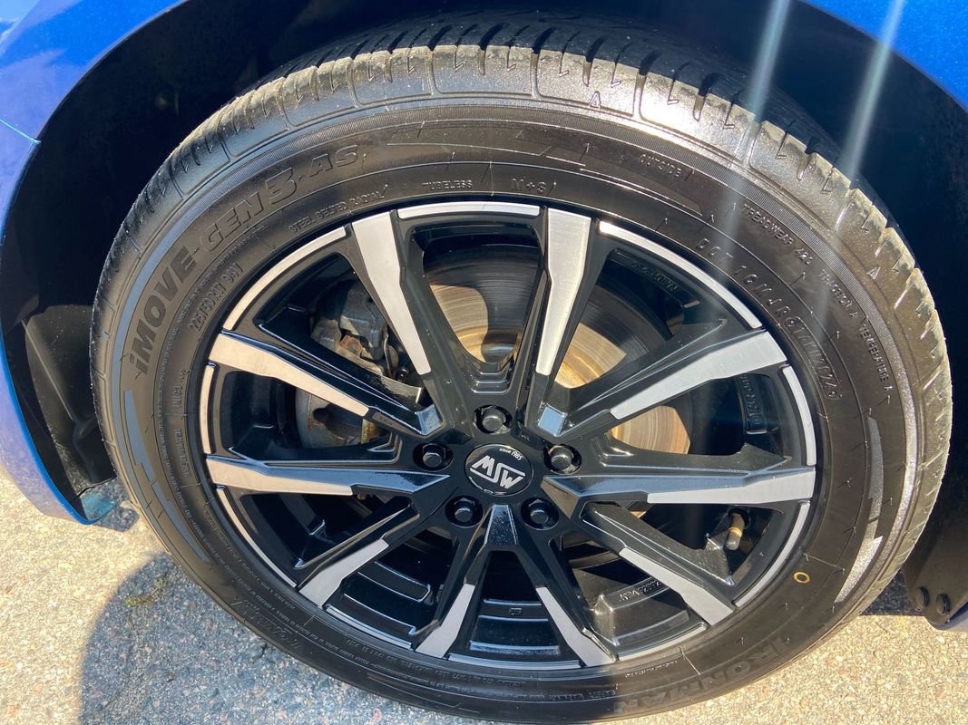 Used 2017 Ford Fusion Energi Titanium image 8