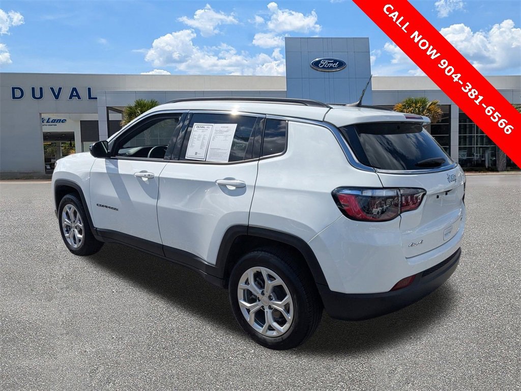 Used 2024 Jeep Compass Latitude image 5