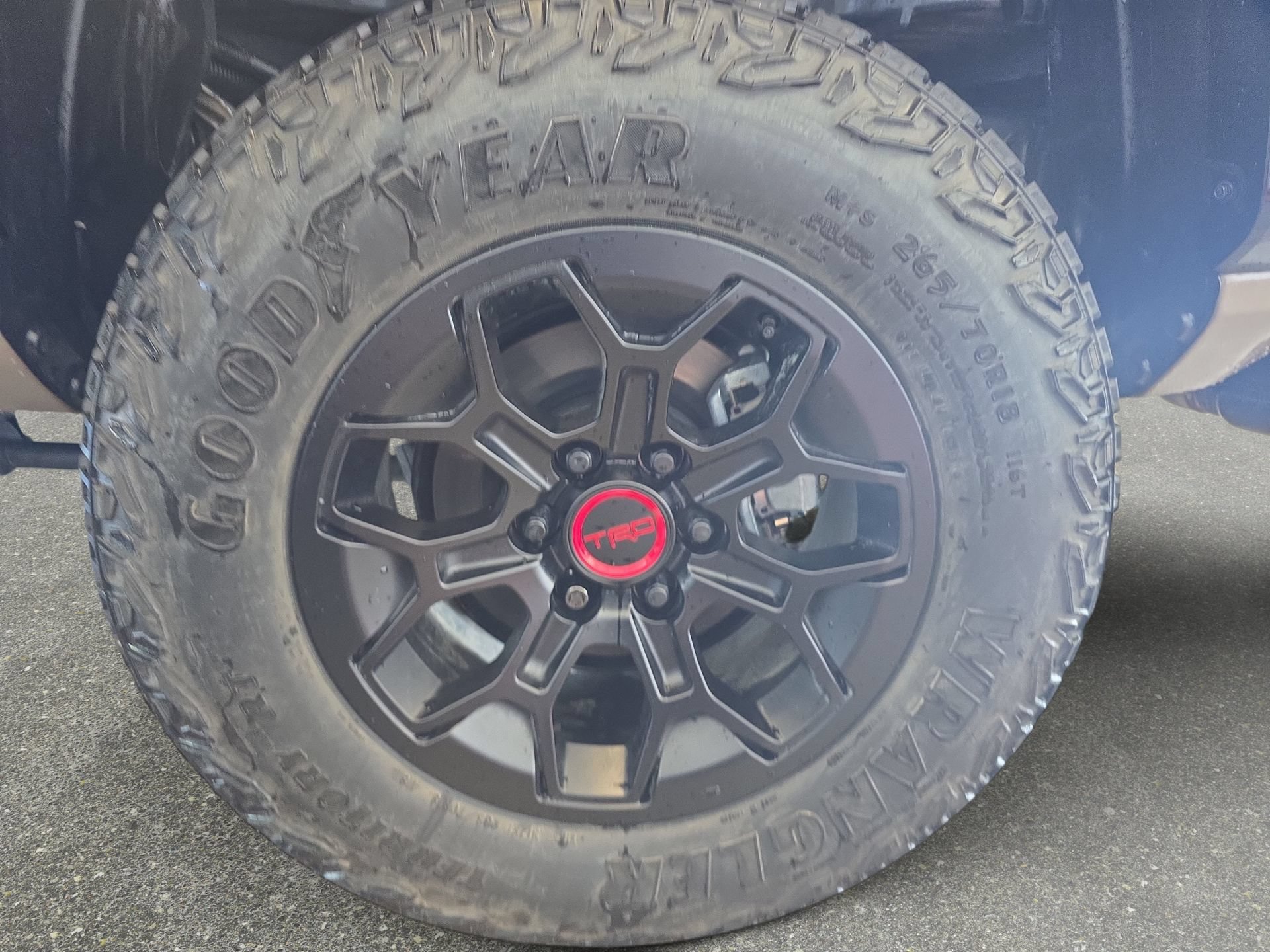Used 2025 Toyota Tacoma TRD Pro AWD/4WD image 31