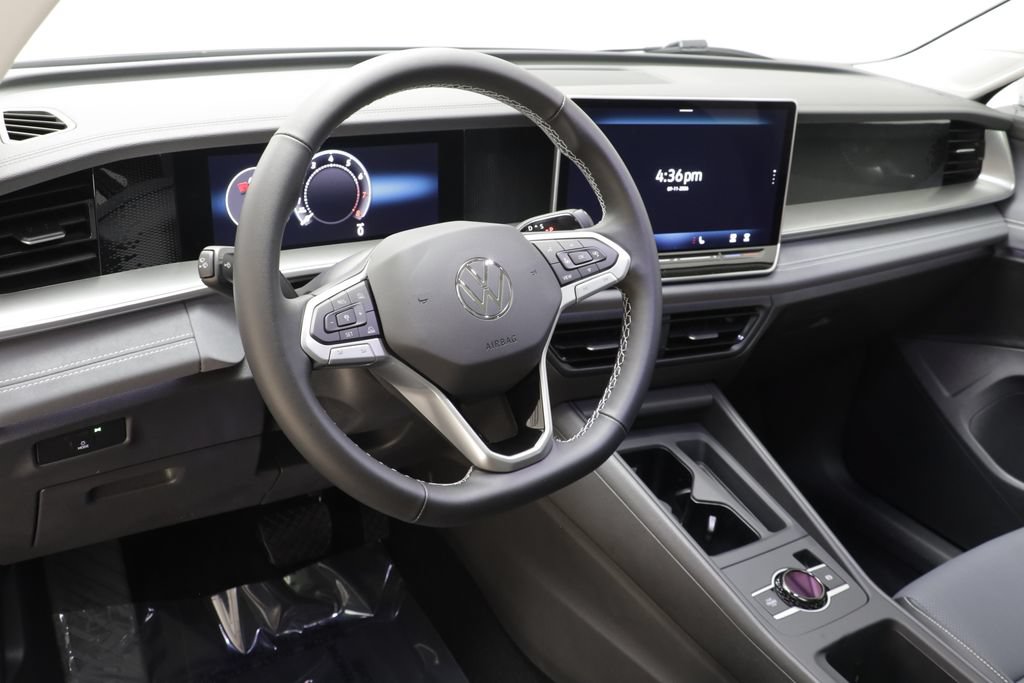 New 2026 Volkswagen Tiguan SE AWD/4WD image 8