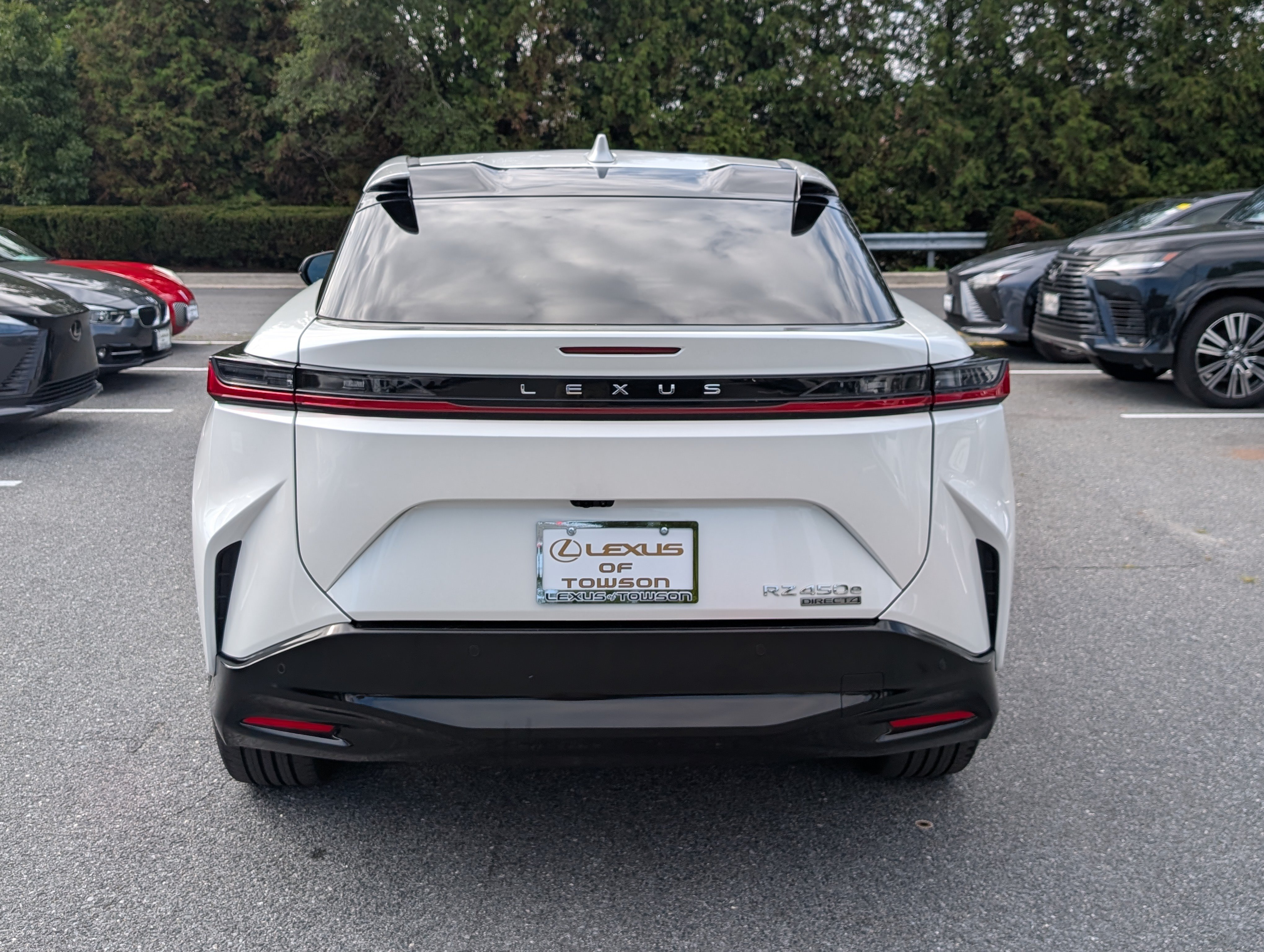 Used 2023 Lexus RZ 450e Premium w/ Technology Package AWD/4WD image 4