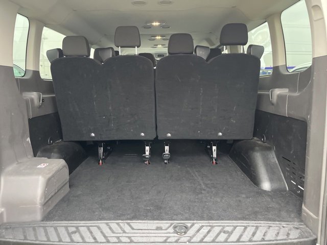 Used 2023 Ford Transit 350 XLT image 4