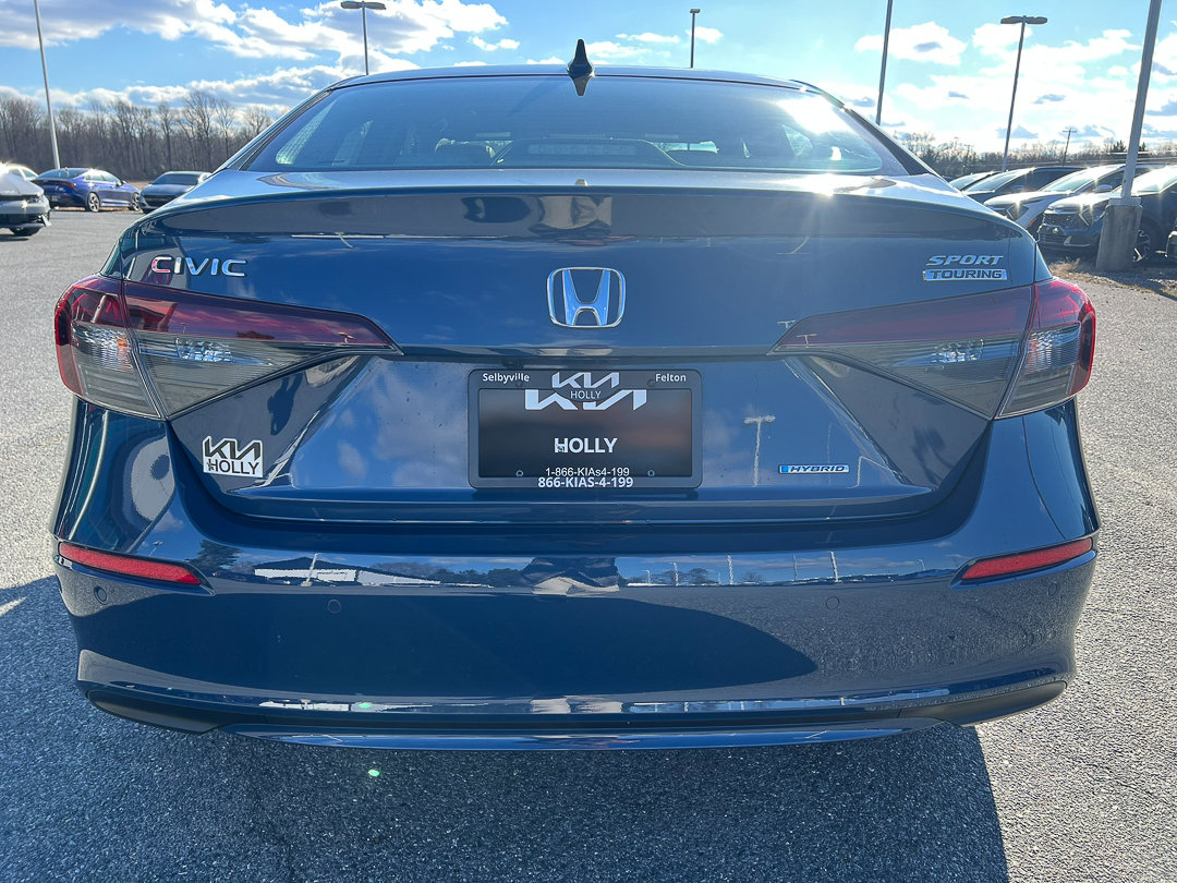 Used 2025 Honda Civic Sport image 4