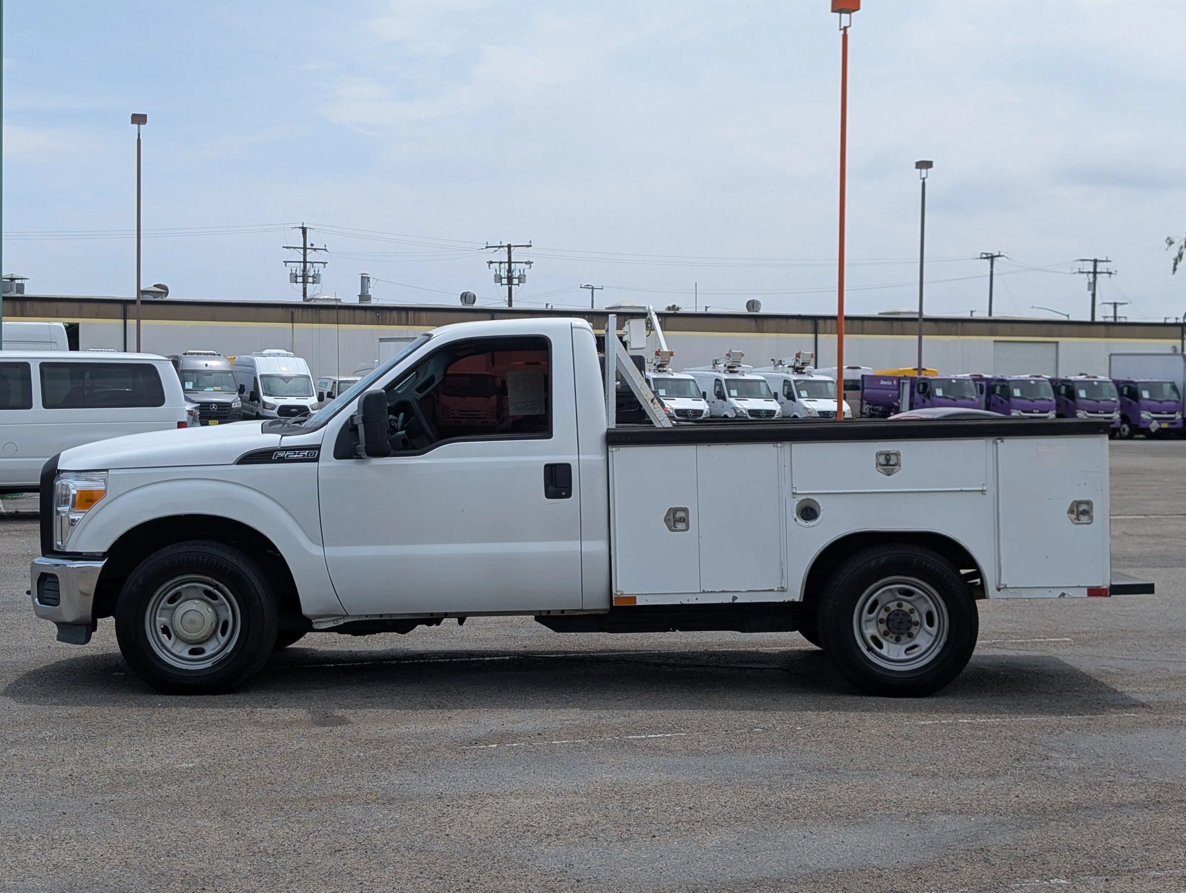 Used 2011 Ford F250 XL w/ XL Value Pkg RWD image 5