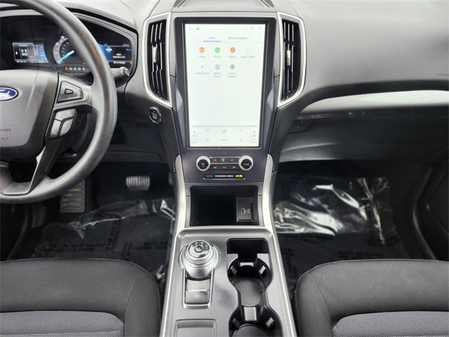 Certified 2022 Ford Edge SE w/ Black Appearance Package image 14