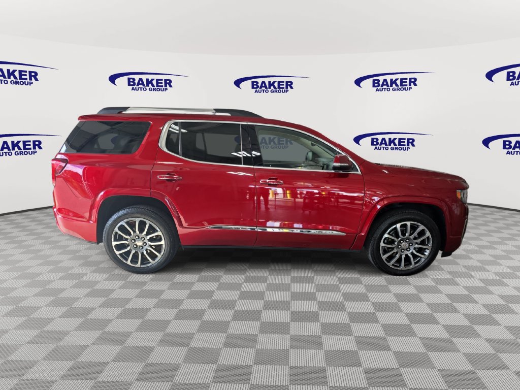 Used 2022 GMC Acadia Denali w/ Denali Ultimate Package AWD/4WD image 4